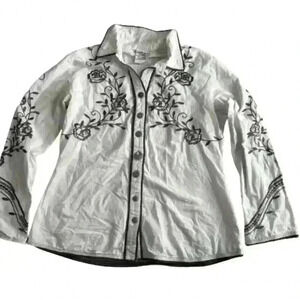 White long sleeve blouse